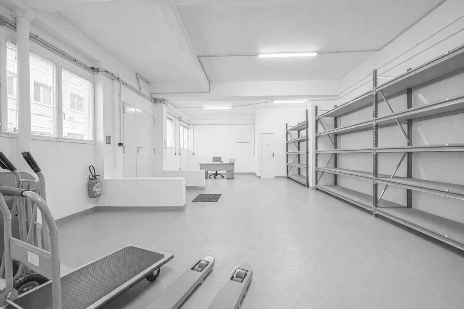 Entrepôt professionnel 130 m² à Montreuil